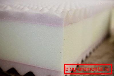 Эластычны пенаполіурэтану ў выглядзе мацюкоў