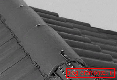 Вентыляваны канёк на даху з металадахоўкі