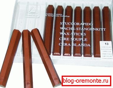 Васковыя алоўкі для дрэва як абнавіць драўляныя дзверы