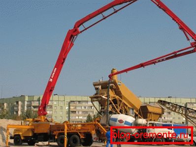 Автобетононасос з высунутай стралой Автобетононасос з высунутай стралой