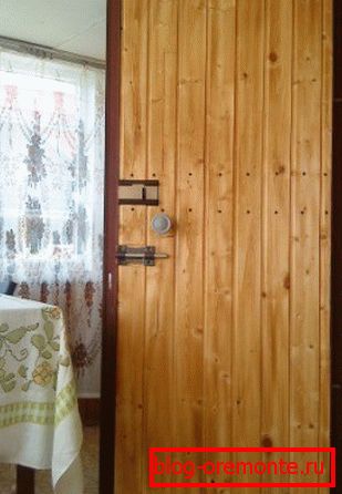 Прымяненне вагонкі для аздаблення дзвярэй Прымяненне вагонкі для аздаблення дзвярэй