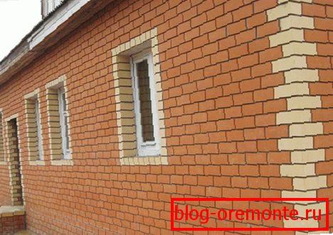 Дэкаратыўнае аздабленне фасада