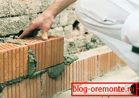 Гэта няправільная абліцовачная мур