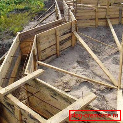 Фота апалубкі для маналітнай канструкцыі