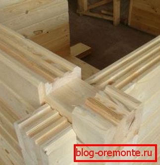 Выраб кутоў з прафіляванага бруса практычна нічым не адрозніваецца ад працы з звычайным матэрыялам Выраб кутоў з прафіляванага бруса практычна нічым не адрозніваецца ад працы з звычайным матэрыялам