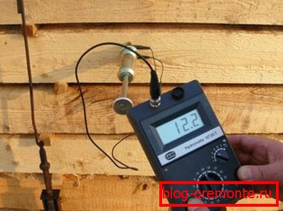 Якасць сушкі драўніны правяраюць з дапамогай спецыяльнага прыбора