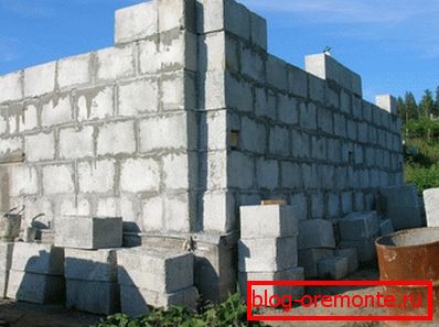 Як будуецца дом з пенополистиролбетонных блокаў