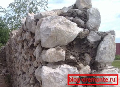 Мур з дзікага каменя Мур з дзікага каменя