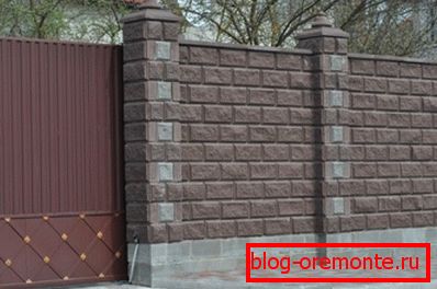 Каўпакі на слупы плота з бетону можна фарбаваць фасаднымі фарбамі Каўпакі на слупы плота з бетону можна фарбаваць фасаднымі фарбамі