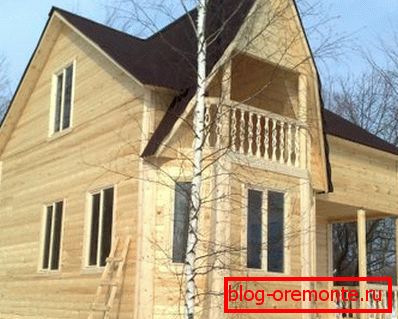 Катэдж з піламатэрыялаў Катэдж з піламатэрыялаў