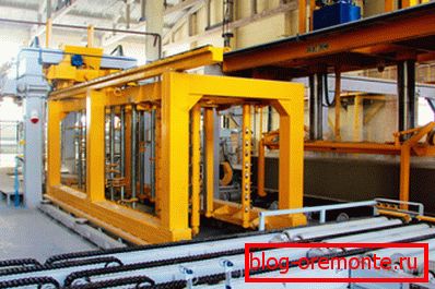 На фота - лінія вытворчасці автоклавного газабетону