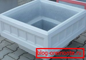 На фота - бетонная форма для раслін На фота - бетонная форма для раслін