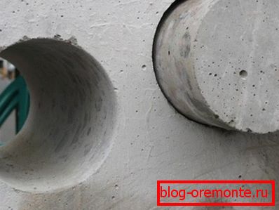 На фота - алмазнай свідраванне адтулін у бетоне, якія набралі дастатковую трываласць На фота - алмазнай свідраванне адтулін у бетоне, якія набралі дастатковую трываласць