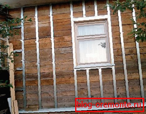 Лачанне на драўлянай сцяне