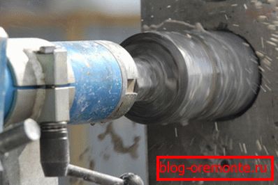 Згодлівасць і эластычнасць дазваляе ўжываць алмазнай свідраванне адтулін у бетоне геополимерного тыпу Згодлівасць і эластычнасць дазваляе ўжываць алмазнай свідраванне адтулін у бетоне геополимерного тыпу
