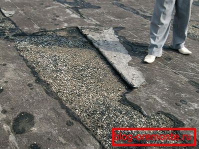 Пашкоджанне руберойдавай даху