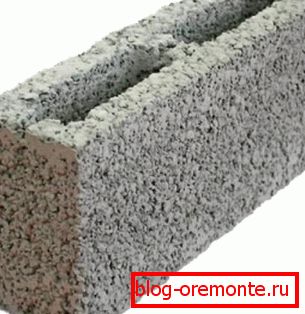 Пустотелый керамзітабетонных перегородочный блок.