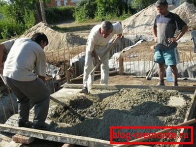 Ручное замешіваніе раствора Ручное замешіваніе раствора