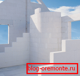 З выкарыстаннем газабетону стала магчыма ствараць канструкцыі любой формы не перажываючы аб іх вазе З выкарыстаннем газабетону стала магчыма ствараць канструкцыі любой формы не перажываючы аб іх вазе