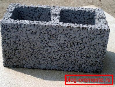 Шлакоблок таксама ставіцца да разраду лёгкіх бетонаў Шлакоблок таксама ставіцца да разраду лёгкіх бетонаў