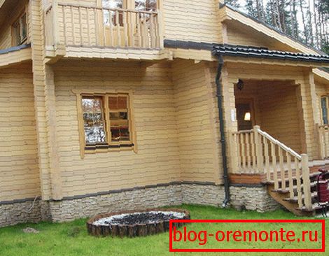 Цокаль з штучнага каменя
