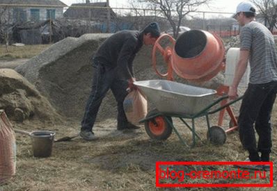 У адсутнасць альтэрнатыў выкарыстоўваюць ручная праца і бетонамяшалкі. У адсутнасць альтэрнатыў выкарыстоўваюць ручная праца і бетонамяшалкі.