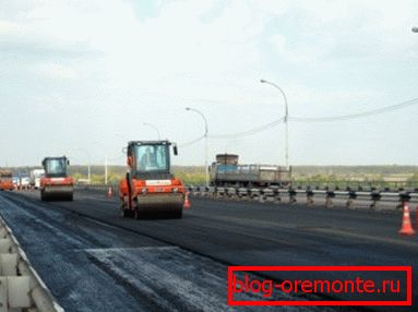 Вібраліцця асфальтабетон ў працэсе кладкі