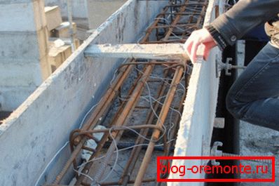 Закладка правадыроў у апалубку Закладка правадыроў у апалубку